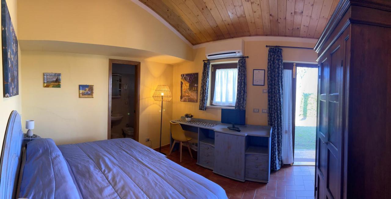 Agriturismo Poggio Del Drago Montemerano Exterior photo