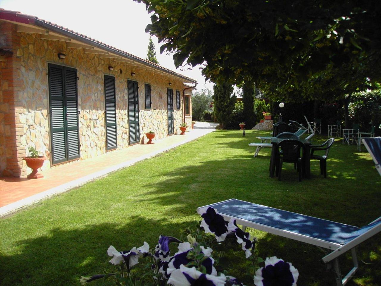 Agriturismo Poggio Del Drago Montemerano Exterior photo